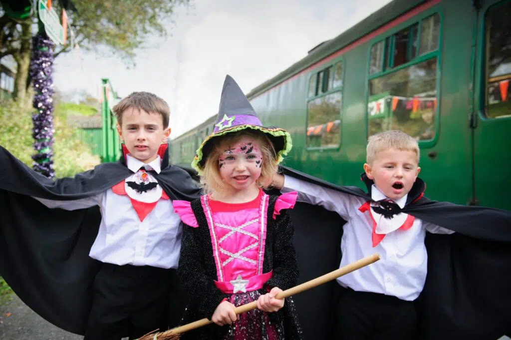 Kids dressed in costumes 